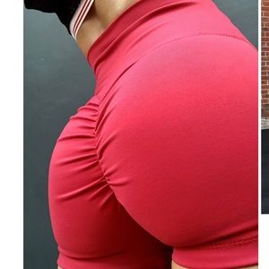 Red Abs2bFitness scrunch booty shorts size small